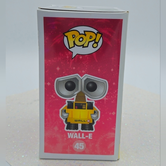 Funko POP! Disney Series 4 Wall-E #45 Vinyl Figure - Picture 6 of 7